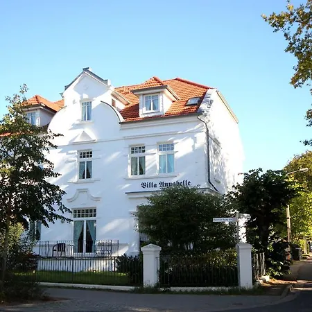 Annabelle By Rujana Binz